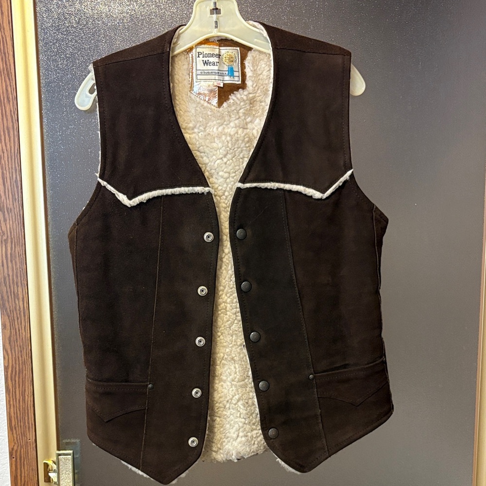 PIONEER Wear Men's Brown Vest